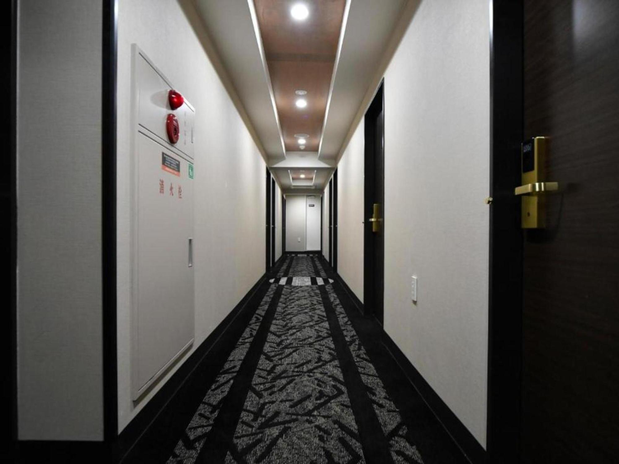 Apa Hotel Shimbashi Onarimon Токио Экстерьер фото
